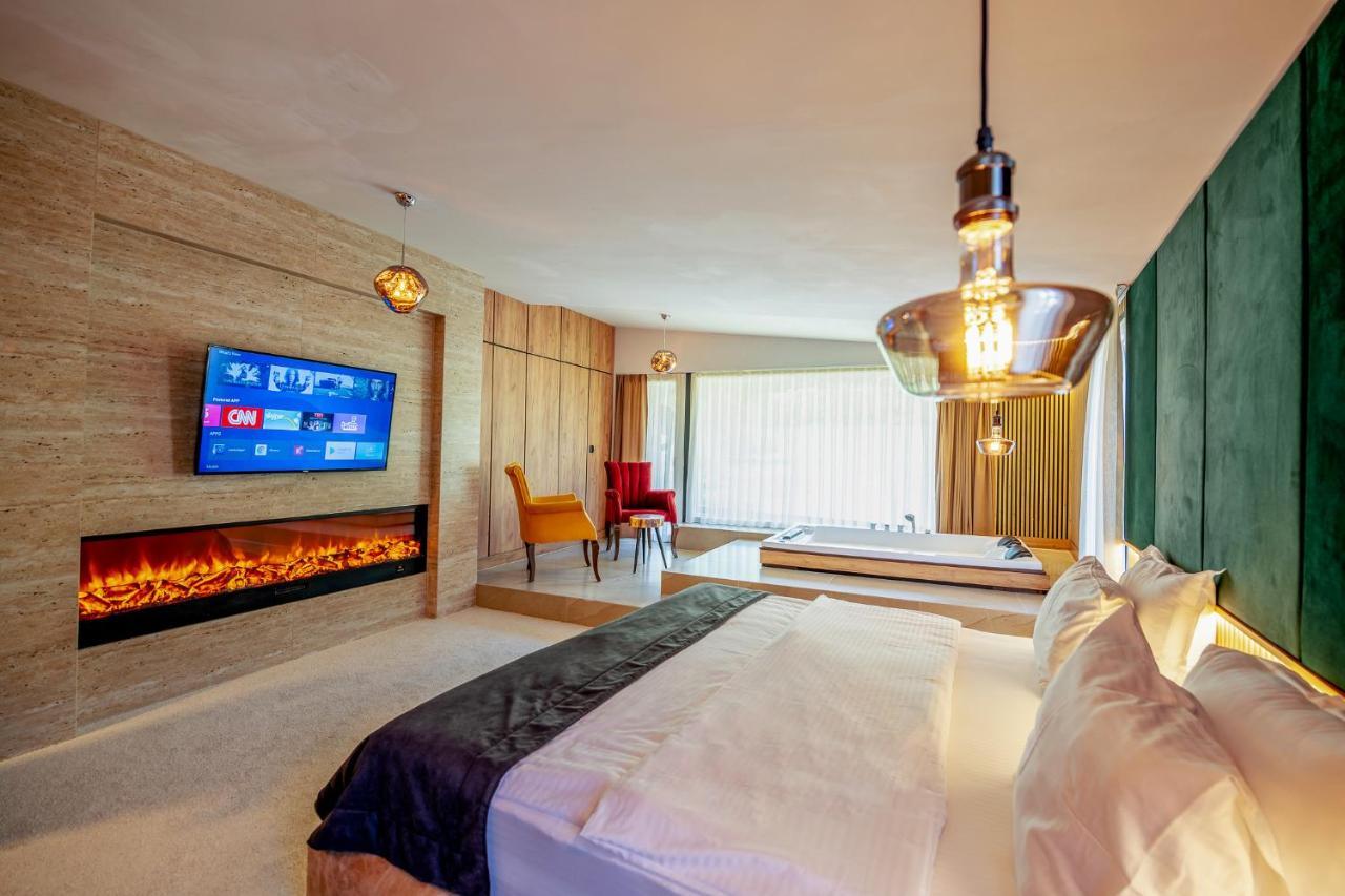פג'ה Resort Ujevara E Drinit מראה חיצוני תמונה