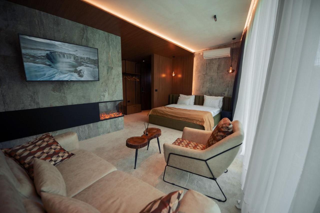 פג'ה Resort Ujevara E Drinit מראה חיצוני תמונה