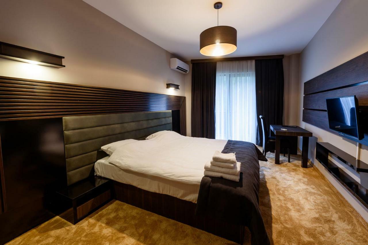 פג'ה Resort Ujevara E Drinit מראה חיצוני תמונה