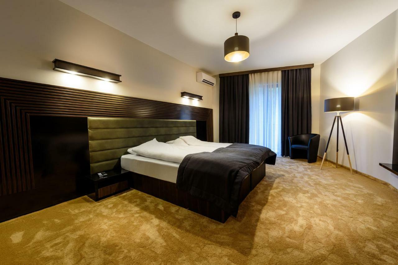פג'ה Resort Ujevara E Drinit מראה חיצוני תמונה