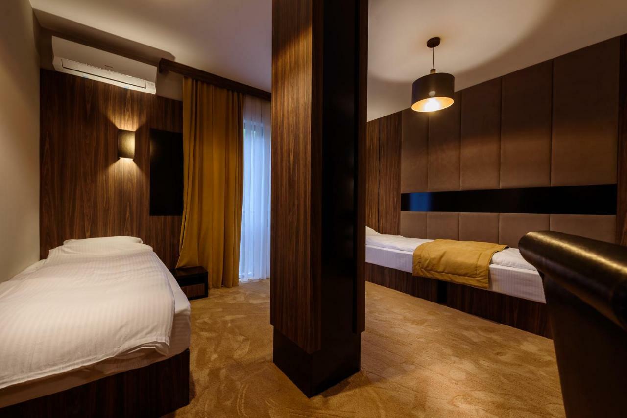 פג'ה Resort Ujevara E Drinit מראה חיצוני תמונה