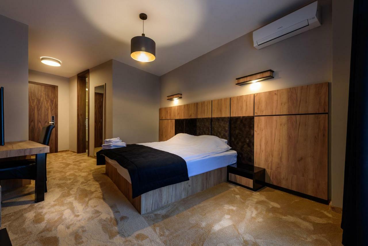 פג'ה Resort Ujevara E Drinit מראה חיצוני תמונה